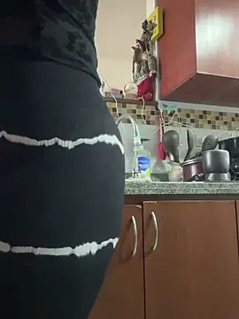 Snapshot of Cafeziitha02 chatting on 12/05/25, 07:43 Cafeziitha02 online show from 12/05/25, 07:43