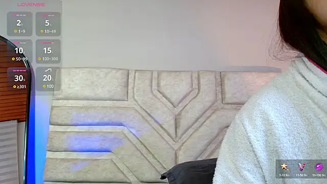 Snapshot of Rebeca_Williams_ chatting on 03/07/25, 12:37 Rebeca Williams online show from 03/07/25, 12:37