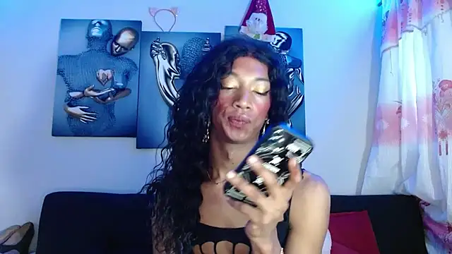 Snapshot of Maidi_ chatting on 01/17/25, 01:35 Maidi online show from 01/17/25, 01:35