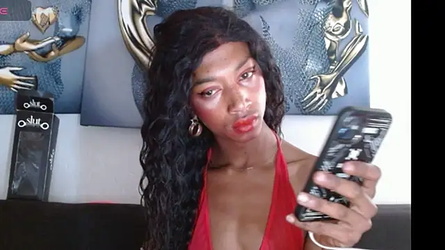 Snapshot of Maidi_ chatting on 01/30/25, 05:49 Maidi online show from 01/30/25, 05:49