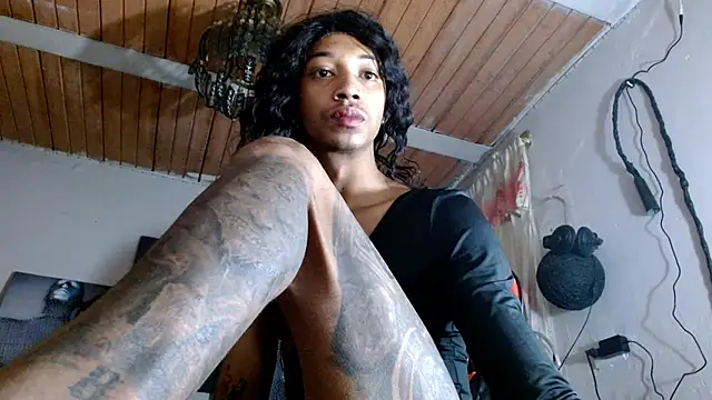 Snapshot of Maidi_ chatting on 10/08/25, 12:58 Maidi online show from 10/08/25, 12:58