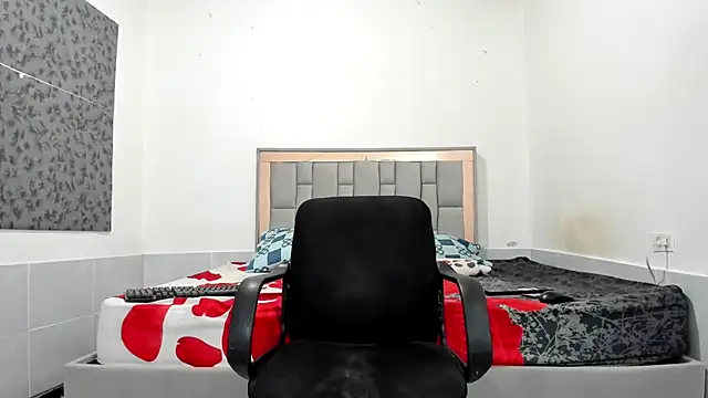 simookeler online show from 02/25/26, 02:43