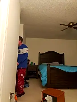 Snapshot of Bigtater1999 chatting on 12/17/24, 03:17 Bigtater1999 online show from 12/17/24, 03:17