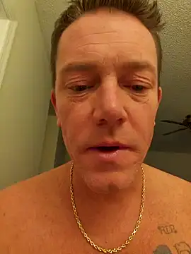 Snapshot of Bigtater1999 chatting on 12/21/24, 09:15 Bigtater1999 online show from 12/21/24, 09:15