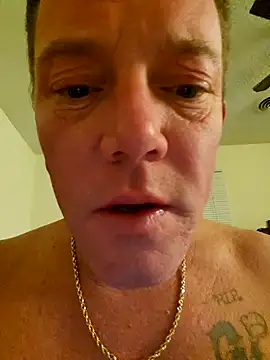 Snapshot of Bigtater1999 chatting on 12/23/24, 03:18 Bigtater1999 online show from 12/23/24, 03:18