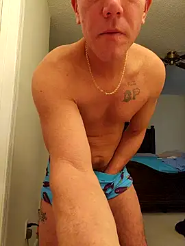 Snapshot of Bigtater1999 chatting on 12/24/24, 07:11 Bigtater1999 online show from 12/24/24, 07:11