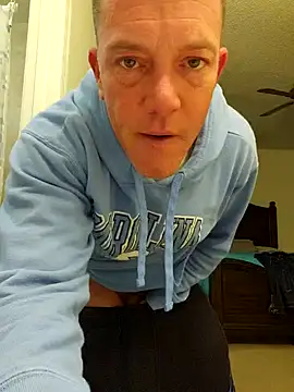 Snapshot of Bigtater1999 chatting on 03/06/25, 01:27 Bigtater1999 online show from 03/06/25, 01:27