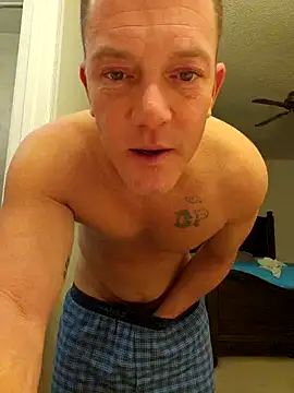 Snapshot of Bigtater1999 chatting on 03/11/25, 12:44 Bigtater1999 online show from 03/11/25, 12:44