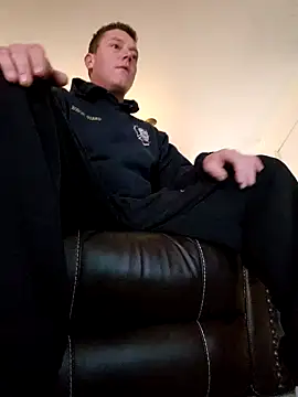 Snapshot of Bigtater1999 chatting on 03/18/25, 01:53 Bigtater1999 online show from 03/18/25, 01:53