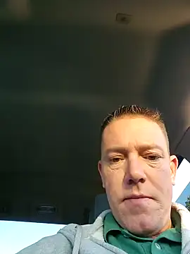 Snapshot of Bigtater1999 chatting on 10/04/25, 11:41 Bigtater1999 online show from 10/04/25, 11:41