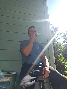 Snapshot of Bigtater1999 chatting on 10/07/25, 02:47 Bigtater1999 online show from 10/07/25, 02:47