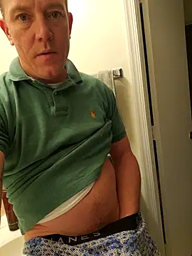 Snapshot of Bigtater1999 chatting on 11/27/25, 07:27 Bigtater1999 online show from 11/27/25, 07:27