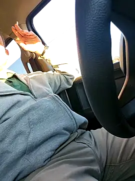 Snapshot of Bigtater1999 chatting on 11/28/25, 12:41 Bigtater1999 online show from 11/28/25, 12:41