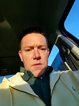 Snapshot of Bigtater1999 chatting on 11/29/25, 12:41 Bigtater1999 online show from 11/29/25, 12:41