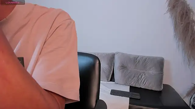 Snapshot of Aaron_Scoot chatting on 01/09/26, 11:02 Aaron Scoot online show from 01/09/26, 11:02