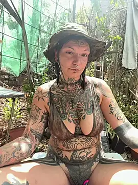 lizzardqueeen online show from 08/05/26, 12:19