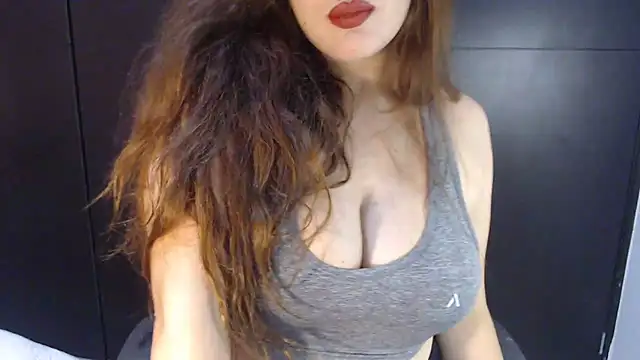 AdharaLujan online show from 12/08/24, 10:47