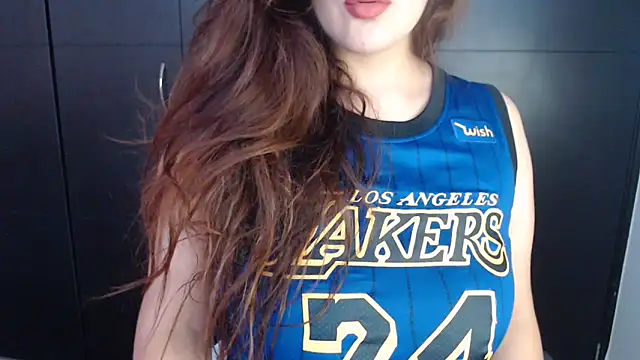 AdharaLujan online show from 02/04/25, 12:33