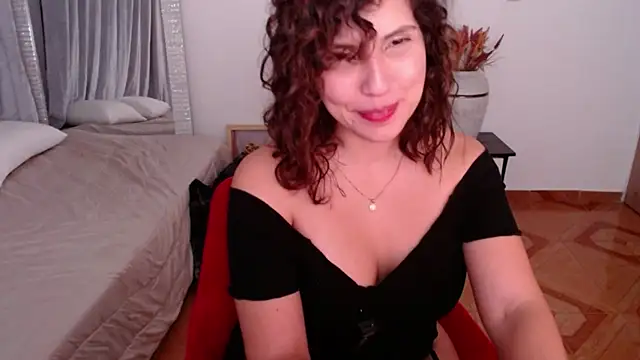 Snapshot of Sigrid- chatting on 02/09/25, 05:19 Sigrid- online show from 02/09/25, 05:19