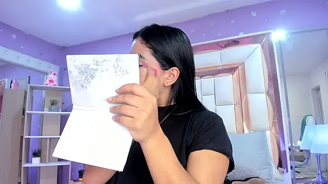 scarlette 15  online show from 04/18/26, 03:10