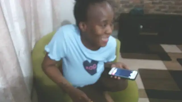 Snapshot of Wettitiesxxx chatting on 10/23/25, 06:06 Wettitiesxxx online show from 10/23/25, 06:06