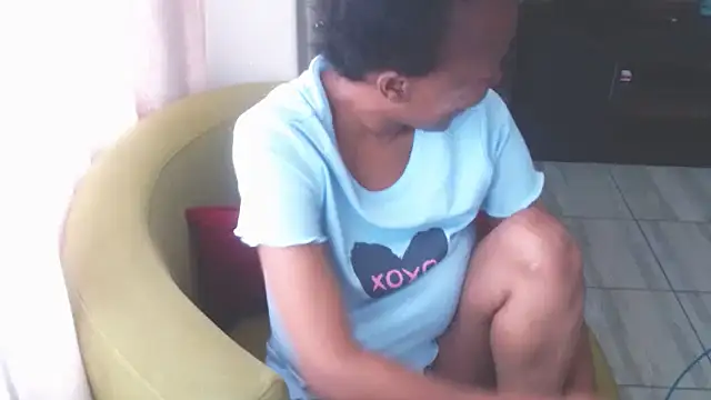 Snapshot of Wettitiesxxx chatting on 10/29/25, 08:49 Wettitiesxxx online show from 10/29/25, 08:49