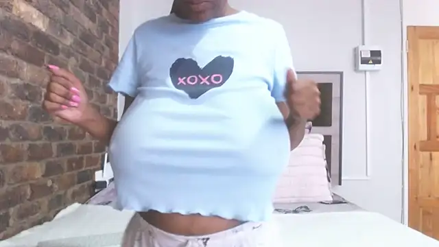 Snapshot of Wettitiesxxx chatting on 12/03/25, 09:29 Wettitiesxxx online show from 12/03/25, 09:29