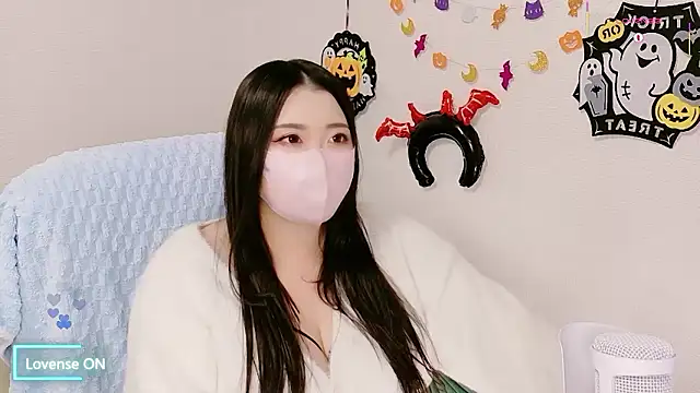 Snapshot of yukinko_o_ chatting on 10/28/25, 02:09 yukinko o online show from 10/28/25, 02:09