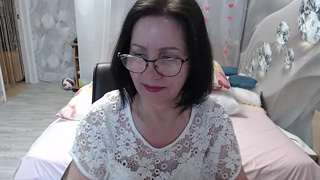 Snapshot of OlgaHottie chatting on 04/21/26, 11:40 OlgaHottie online show from 04/21/26, 11:40