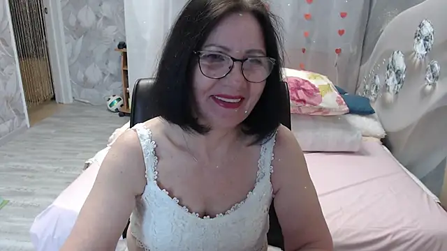Snapshot of OlgaHottie chatting on 04/26/26, 11:46 OlgaHottie online show from 04/26/26, 11:46
