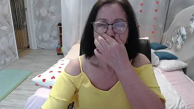 Snapshot of OlgaHottie chatting on 05/19/26, 01:56 OlgaHottie online show from 05/19/26, 01:56