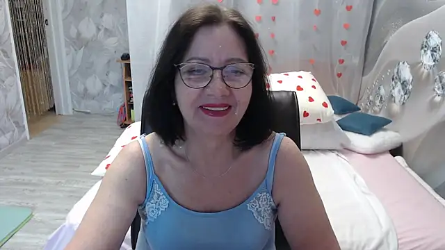 Snapshot of OlgaHottie chatting on 05/21/26, 11:56 OlgaHottie online show from 05/21/26, 11:56