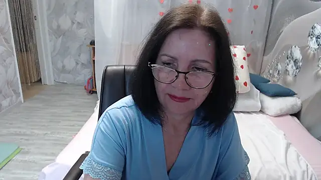 Snapshot of OlgaHottie chatting on 05/24/26, 11:32 OlgaHottie online show from 05/24/26, 11:32