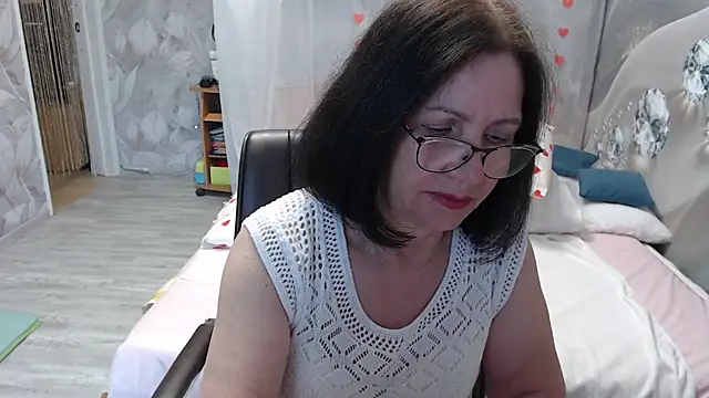 Snapshot of OlgaHottie chatting on 05/31/26, 11:28 OlgaHottie online show from 05/31/26, 11:28