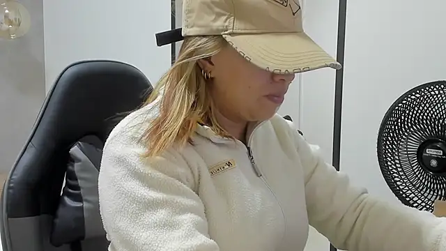 alma fenix online show from 02/02/26, 12:26