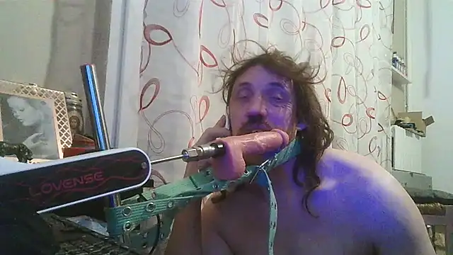 Snapshot of cyril020202 chatting on 12/02/25, 10:31 cyril020202 online show from 12/02/25, 10:31