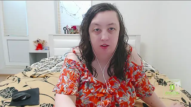 cute and hot online show from 01/07/25, 09:40