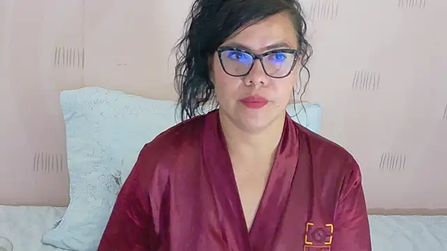 hotlatinateacher online show from 09/21/25, 11:56