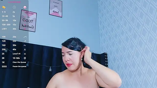 hotlatinateacher online show from 09/22/25, 06:54