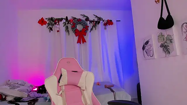 Lia Petite1 online show from 02/19/25, 05:27