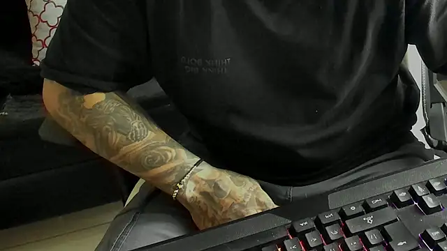 Snapshot of stebankechima chatting on 09/17/25, 09:49 stebankechima online show from 09/17/25, 09:49