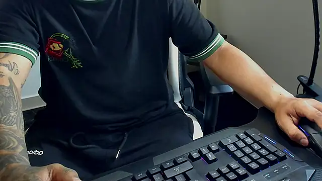 Snapshot of stebankechima chatting on 10/19/25, 05:35 stebankechima online show from 10/19/25, 05:35