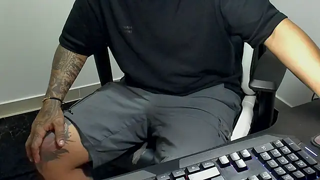 Snapshot of stebankechima chatting on 10/30/25, 03:30 stebankechima online show from 10/30/25, 03:30