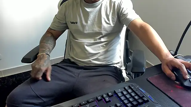 Snapshot of stebankechima chatting on 11/08/25, 05:45 stebankechima online show from 11/08/25, 05:45