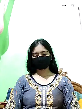 Snapshot of Arisha- chatting on 12/18/24, 06:03 Arisha- online show from 12/18/24, 06:03