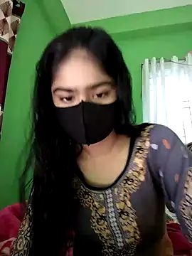 Snapshot of Arisha- chatting on 12/24/24, 06:44 Arisha- online show from 12/24/24, 06:44