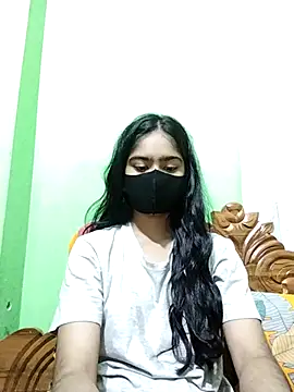 Snapshot of Arisha- chatting on 01/07/25, 11:48 Arisha- online show from 01/07/25, 11:48
