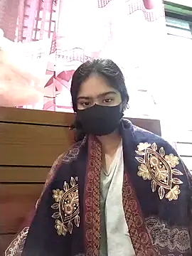 Snapshot of Arisha- chatting on 01/08/25, 10:04 Arisha- online show from 01/08/25, 10:04