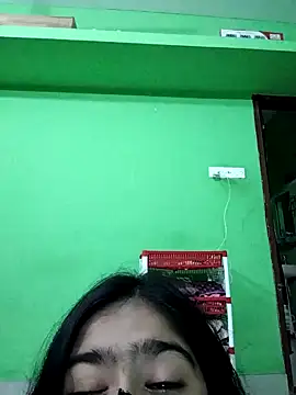Snapshot of Arisha- chatting on 01/12/25, 02:09 Arisha- online show from 01/12/25, 02:09