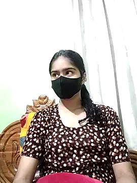 Snapshot of Arisha- chatting on 01/17/25, 03:53 Arisha- online show from 01/17/25, 03:53